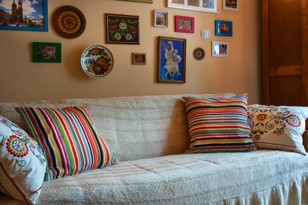 Live Like Locals: Market Square X Jewish District Cracovia Habitación foto